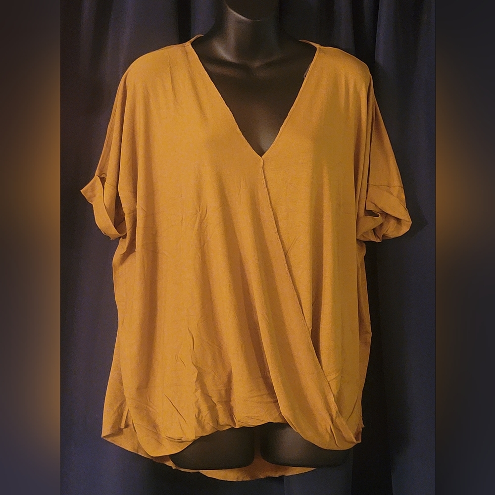 NWT Darling draped front women's top